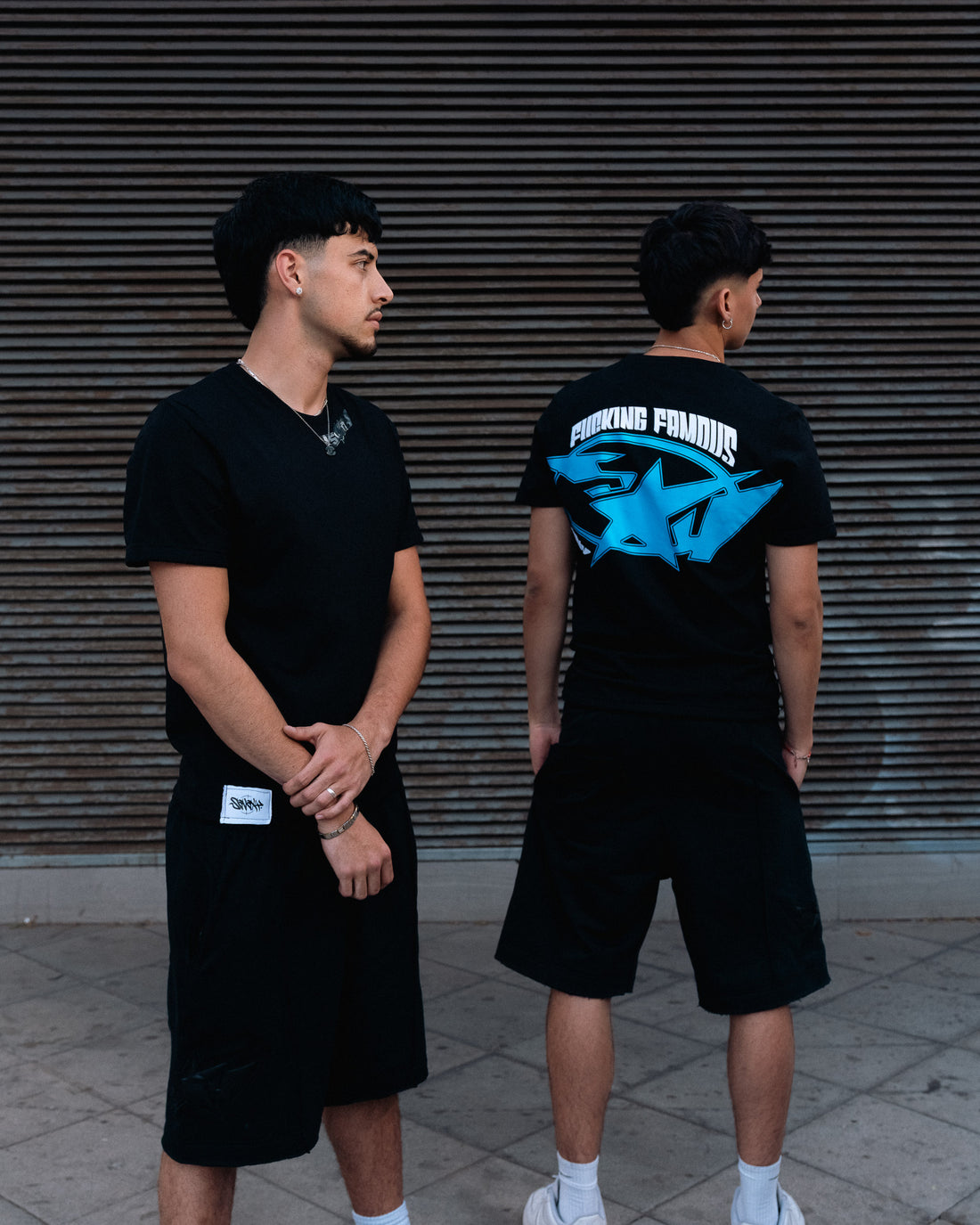 CAMISETA FAMOUS SLIM