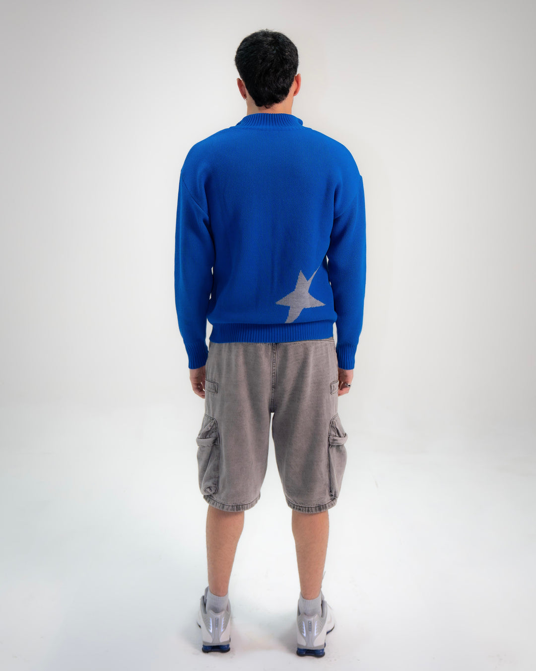 SWEATER FAMOUS