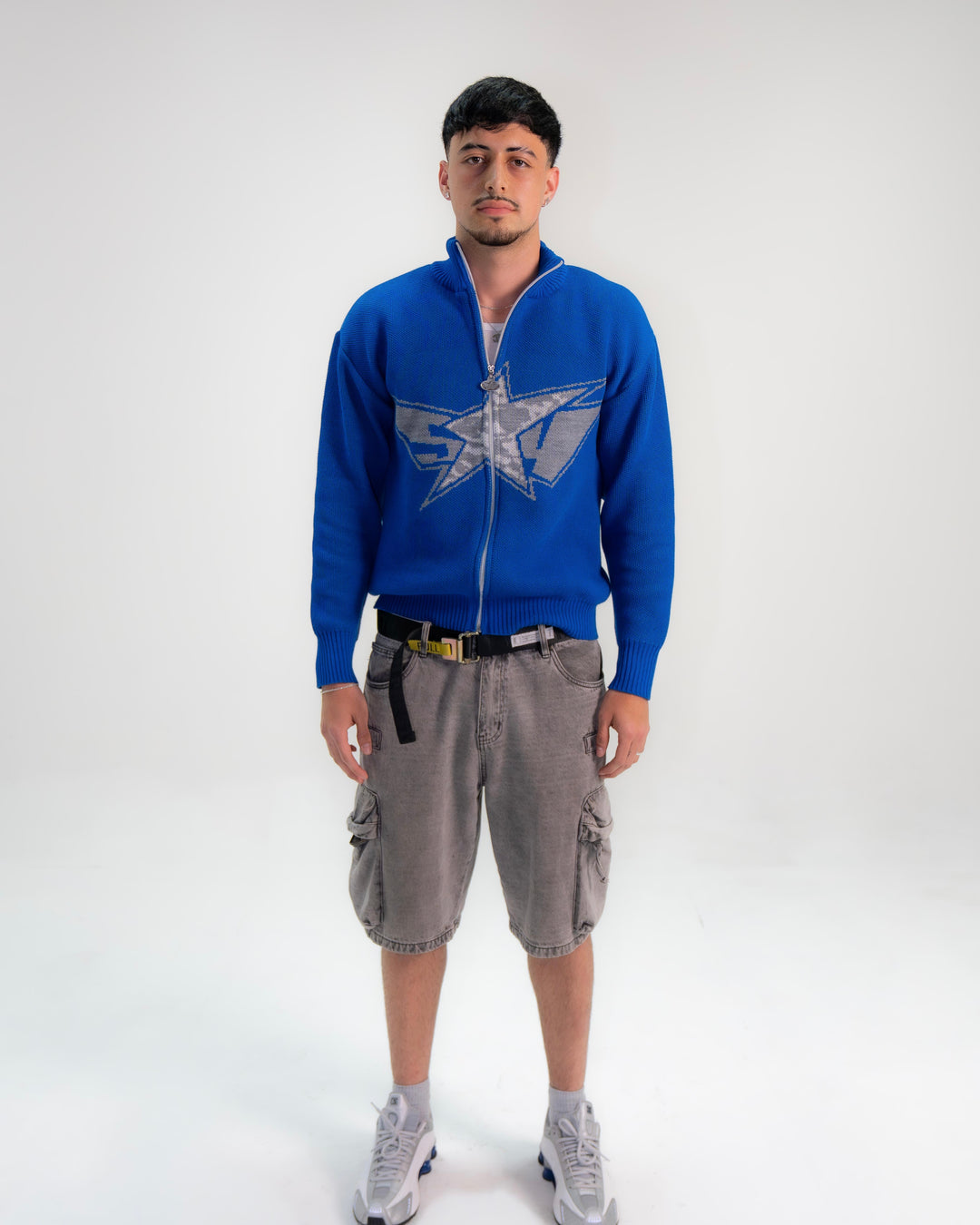 SWEATER FAMOUS